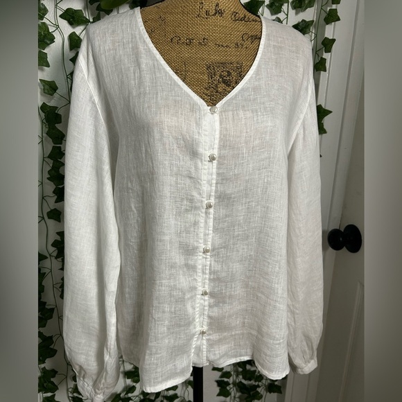 Cynthia Rowley White Button-Down Shirt - Picture 1 of 4